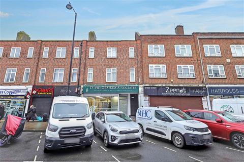 2 bedroom flat for sale, Joel Street, NORTHWOOD