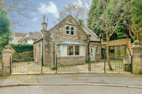 2 bedroom detached house for sale - Priory Court, Burnley, Lancashire, BB11