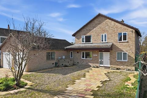 4 bedroom detached house for sale - The Drift, Newmarket CB8