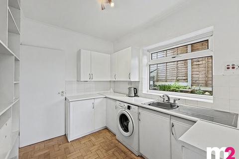 4 bedroom semi-detached house for sale, Anwyll Close, Newport NP18