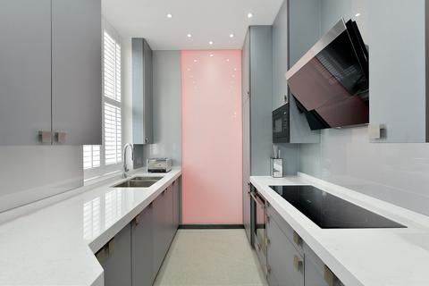 2 bedroom flat to rent, Palace Gardens Terrace, Kensington, London, W8