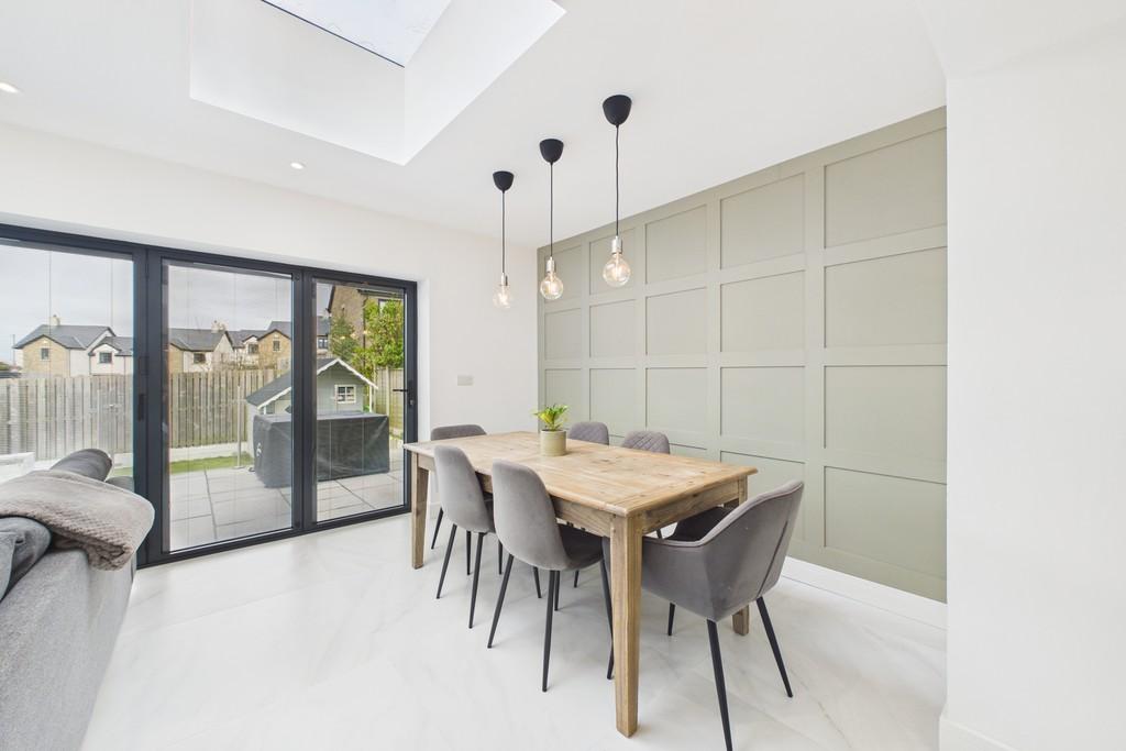 Living/Dining Area