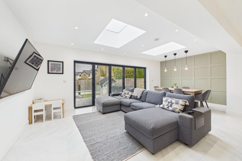 Living/Dining Area
