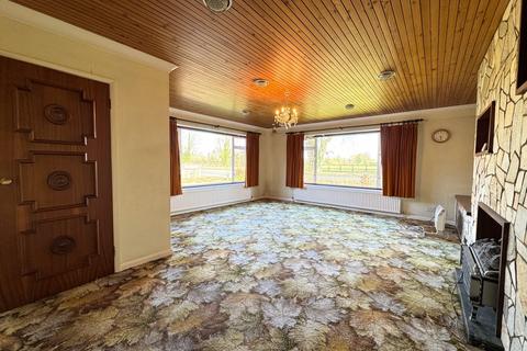 undefined, TERRINGTON ST CLEMENT - Sizeable Detached 3 Bedroom Bungalow in Mature Setting