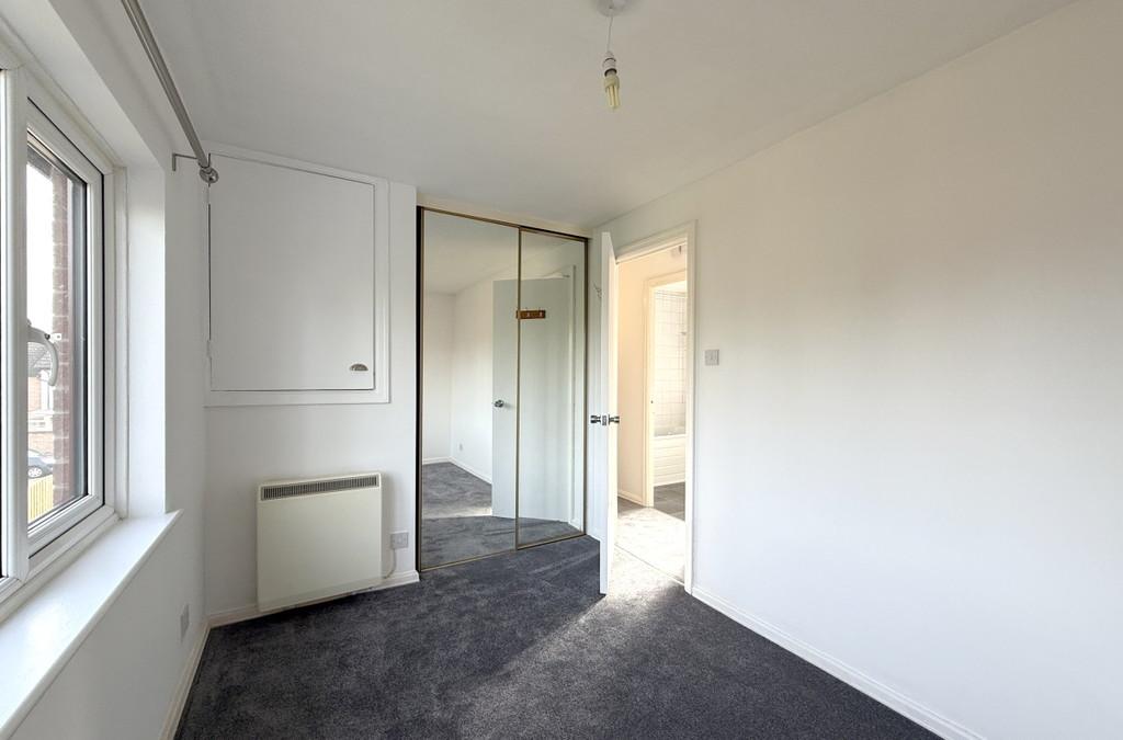 Bedroom 1b