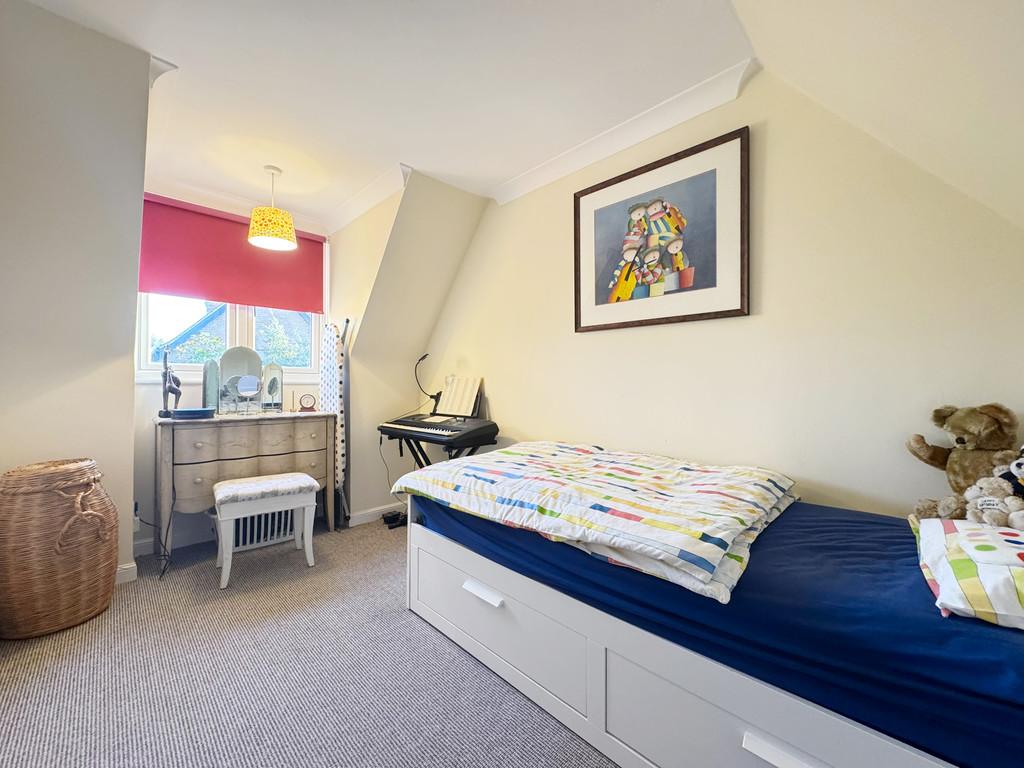 26 SR Bedroom 3