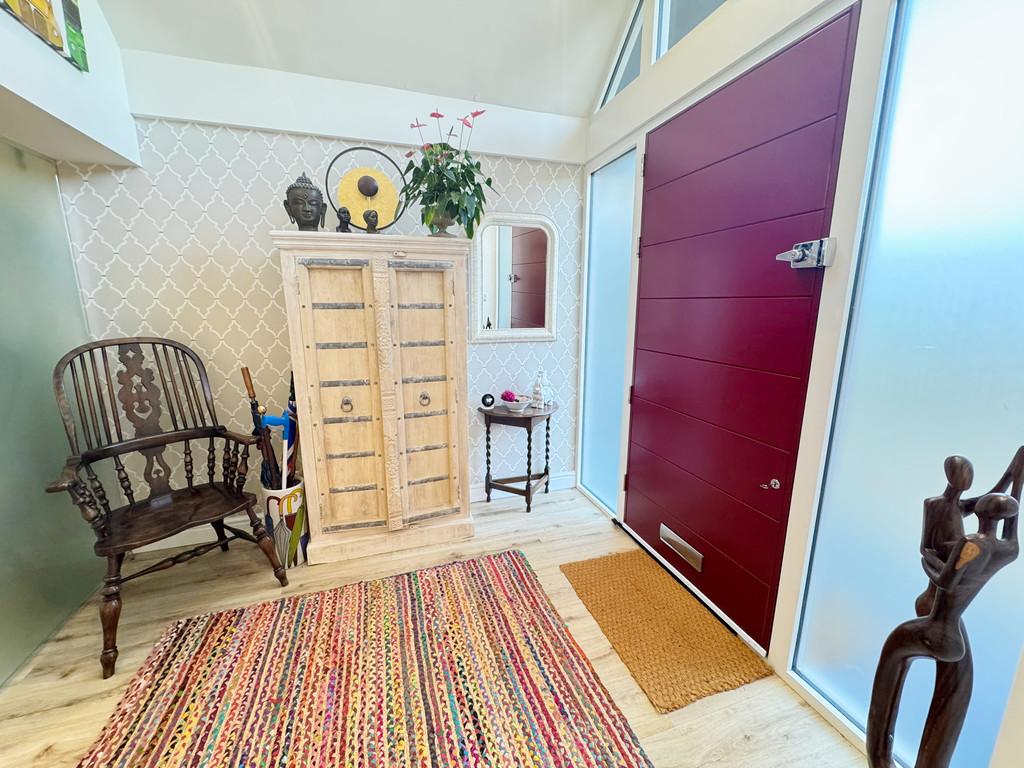26 SR Entrance Hall 2