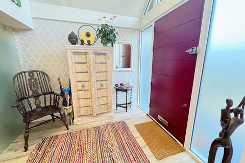 3 bedroom detached house for sale, Stanley Road, Hampshire SO41