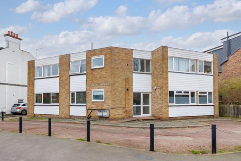 2 bedroom flat to rent, The Avenue, Barnet EN5