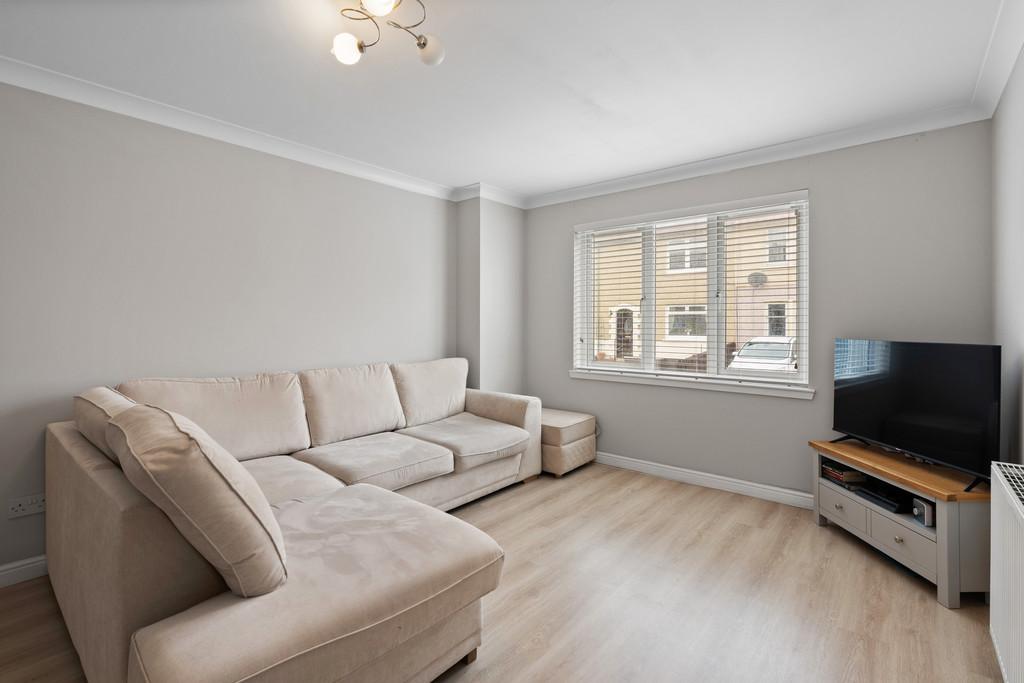 Flat 1, Block 2, Thornbridge Court 07