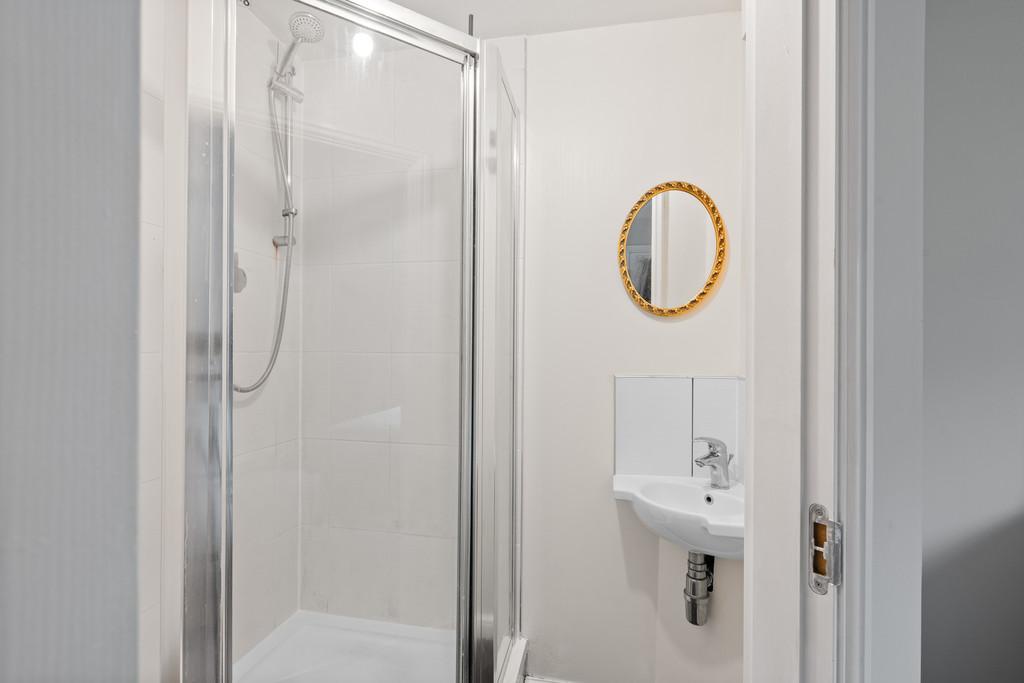 Flat 1, Block 2, Thornbridge Court 16