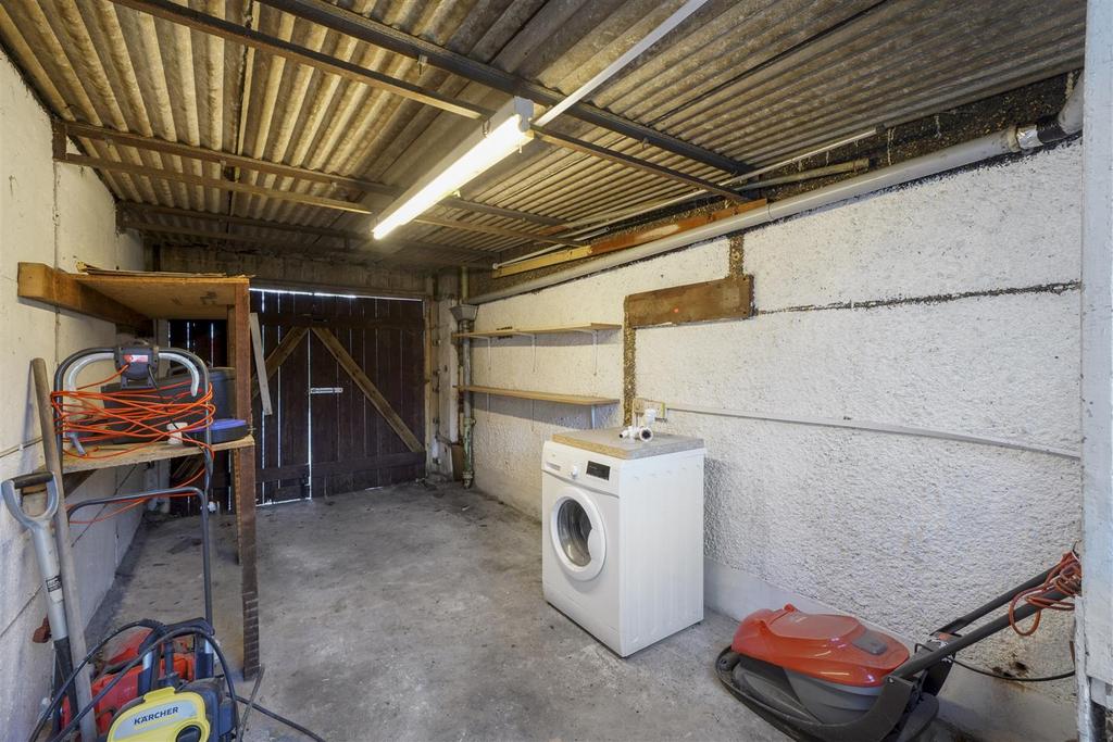 31 Beaumont Avenue - syh XBf Ql2 D8 U0 Ylv0rzr.jpg