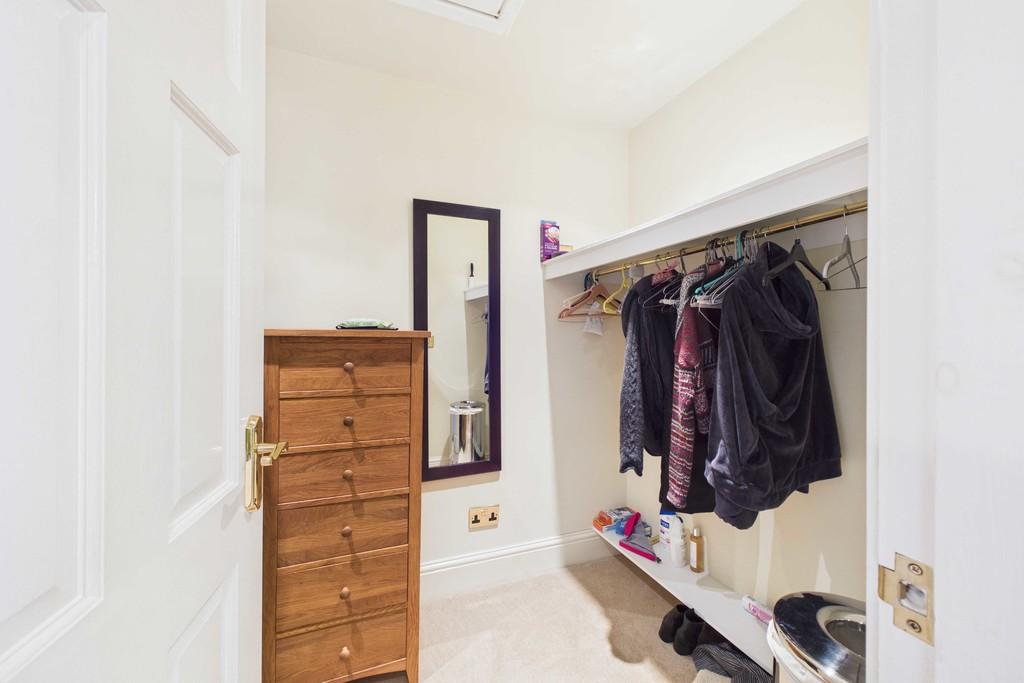 Bedroom 1 Walk-in Wardrobe