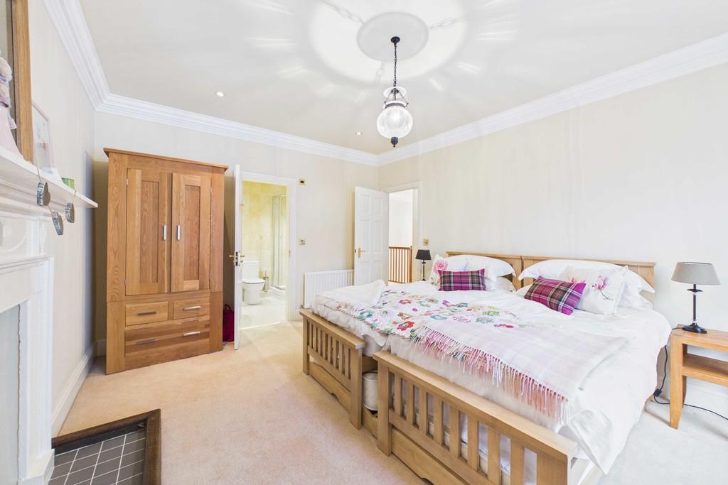 Tarn House - Bedroom 2