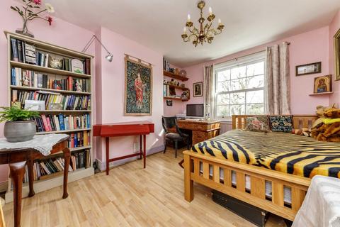 3 bedroom semi-detached house for sale, High Street, Hampton Hill TW12