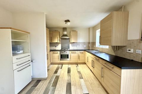 3 bedroom end of terrace house to rent, Glenister Gardens,  Hayes, UB3
