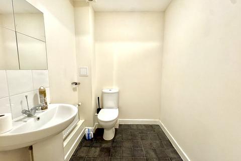 3 bedroom end of terrace house to rent, Glenister Gardens,  Hayes, UB3