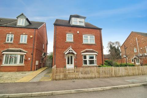 4 bedroom detached house for sale - Betts Avenue, Hucknall