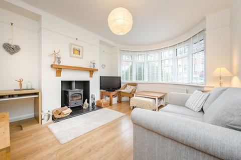 undefined, The Vale, Coulsdon CR5