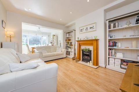 undefined, The Vale, Coulsdon CR5