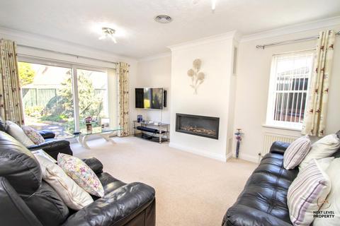 3 bedroom detached bungalow for sale, Waggoners Way, Wimblington, PE15