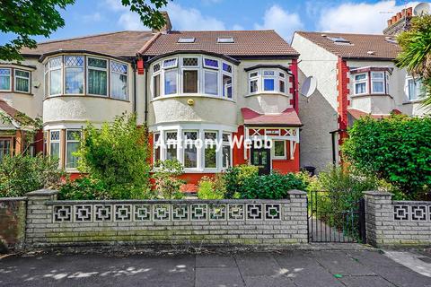 undefined, Connaught Gardens, Palmers Green, N13