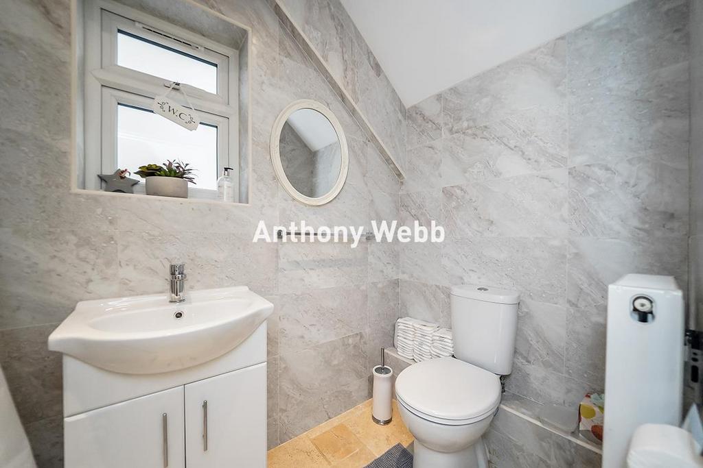 Ground wet room