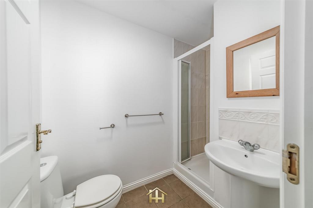 14 TROON AVENUE DD2 3 FP 110325 EDIT (15 of 39).jpg