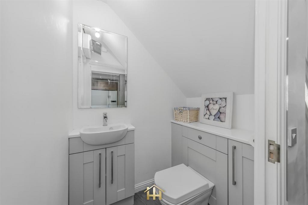 14 TROON AVENUE DD2 3 FP 110325 EDIT (33 of 39).jpg