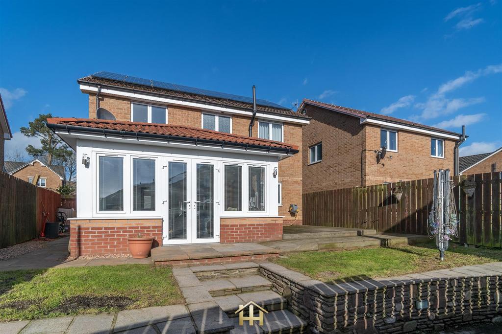 14 TROON AVENUE DD2 3 FP 110325 EDIT (37 of 39).jpg