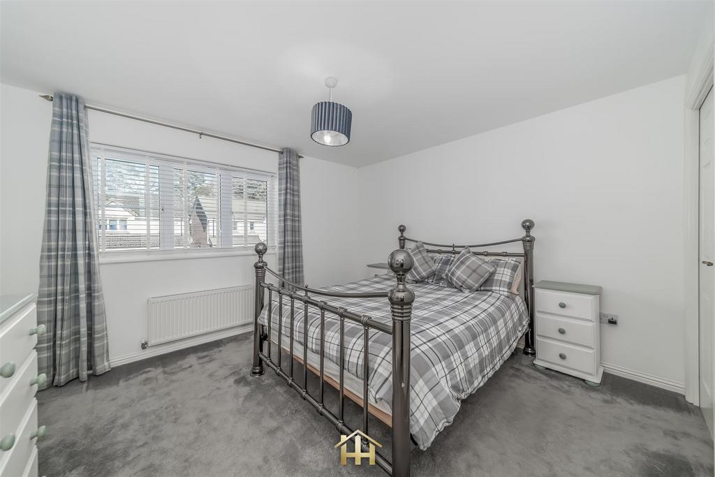 14 TROON AVENUE DD2 3 FP 110325 EDIT (13 of 39).jpg