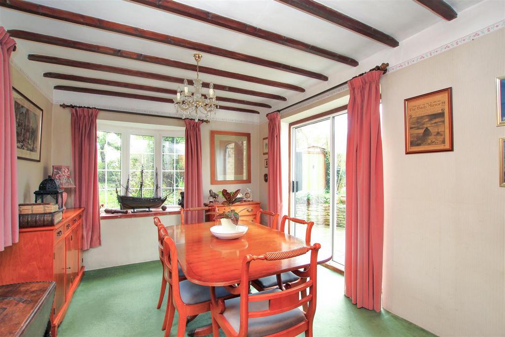 Dining Room.JPG