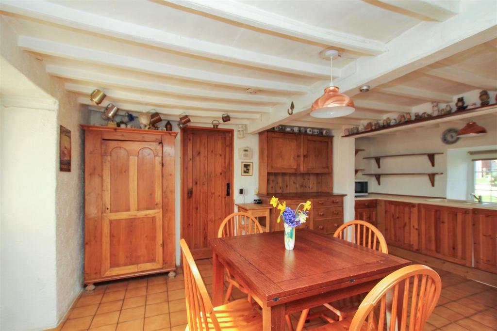 Kitchen & Breakfast Room.JPG