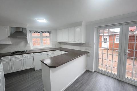 undefined, Avenue Crescent, Greater London TW5