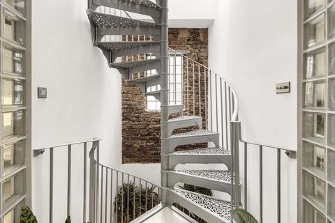 undefined, St. Lukes Mews, London