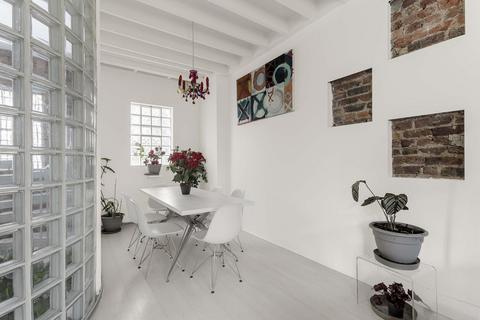 undefined, St. Lukes Mews, London
