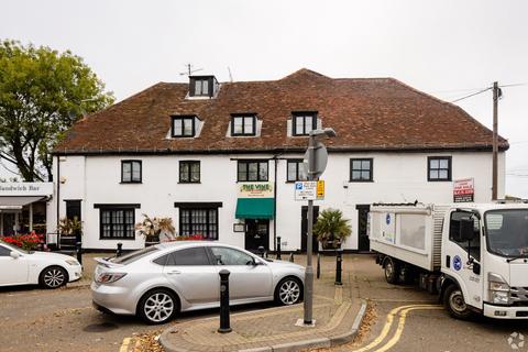 Restaurant to rent, 12 Oxford Rd Uxbridge UB9 4DQ
