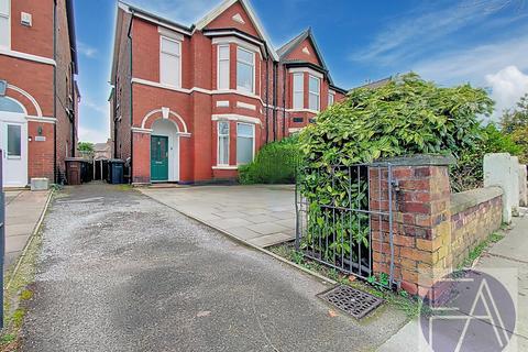 4 bedroom semi-detached house to rent, Cambridge Road, Southport PR9