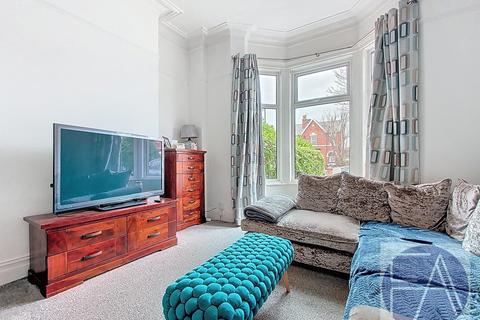 4 bedroom semi-detached house to rent, Cambridge Road, Southport PR9