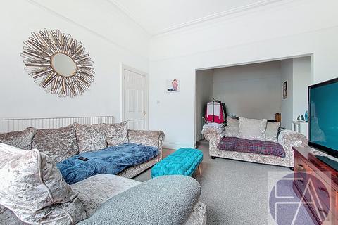 4 bedroom semi-detached house to rent, Cambridge Road, Southport PR9