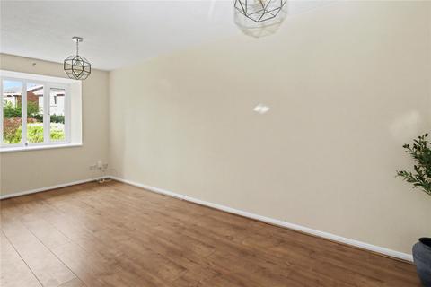2 bedroom bungalow for sale, Greenham Walk, Woking GU21