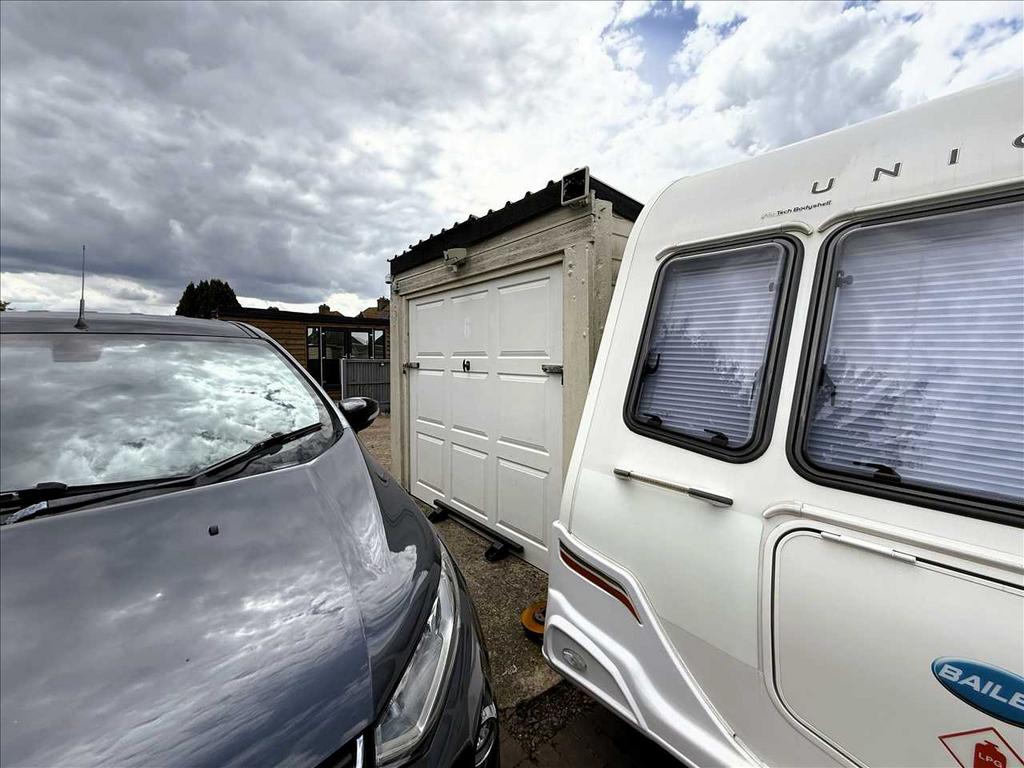 Garage &amp; Parking