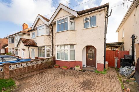 undefined, Vale Road, Windsor, SL4