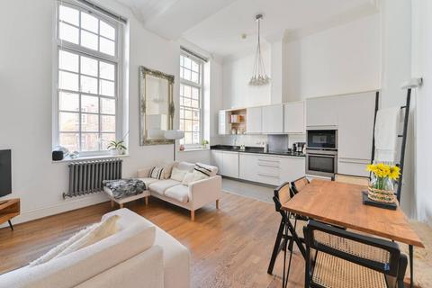 3 bedroom flat for sale, Mountford Mansions, Battersea Park, London, SW11