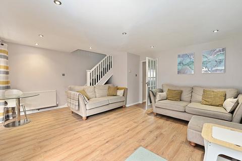 3 bedroom terraced house for sale, Oak Farm Close, Camberley GU17