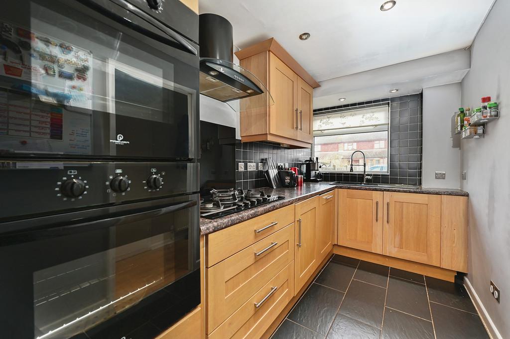 8-Oak-Farm-Close (12)