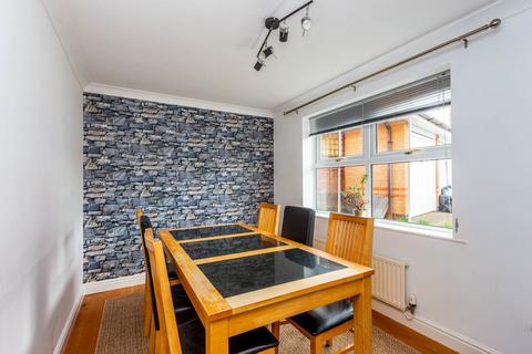 4 bedroom detached house for sale, Yarrow Close, Rushden NN10