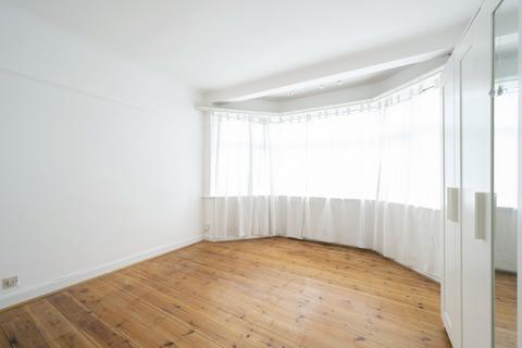 1 bedroom maisonette for sale, Aboyne Drive, Raynes Park SW20