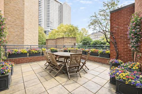 2 bedroom apartment to rent, South Kensington, London