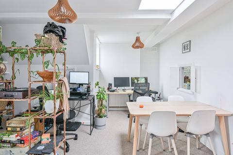 1 bedroom flat for sale, Clapham Common Southside, Abbeville Village, London, SW4